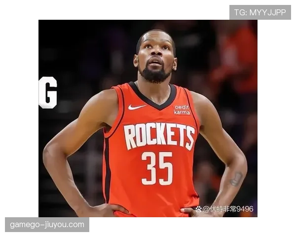 杜兰特居然能在豪宅里一边签合同一边撸猫，这节奏也太明星了吧！